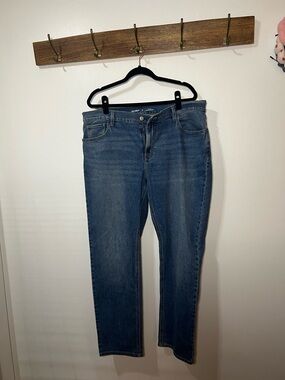 Old Navy Boyfriend Jeans in Medium Blue Wash